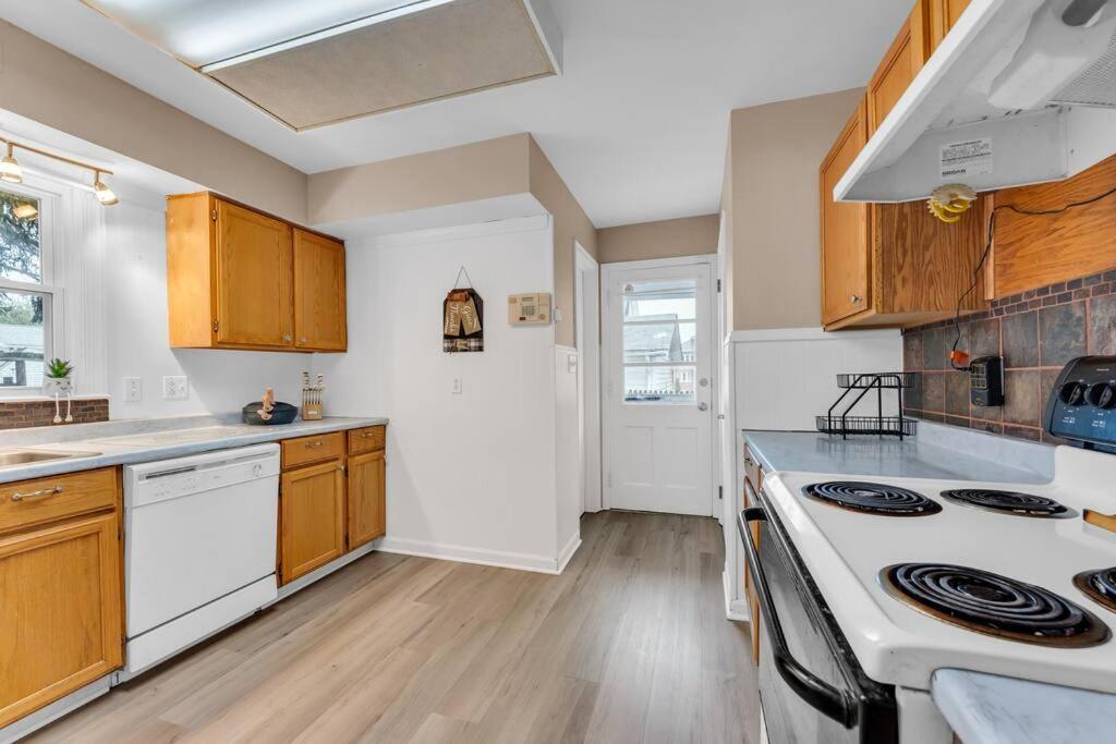 Central Falls Hideaway Cuyahoga Falls Extérieur photo