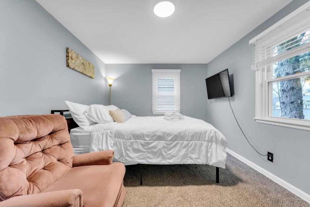 Central Falls Hideaway Cuyahoga Falls Extérieur photo